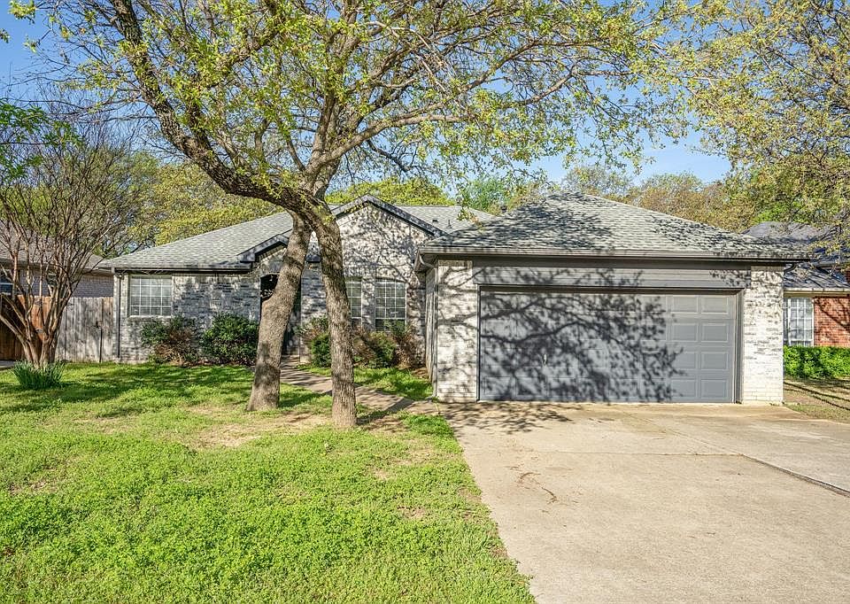 1st image of 3848 Chimney Rock Dr