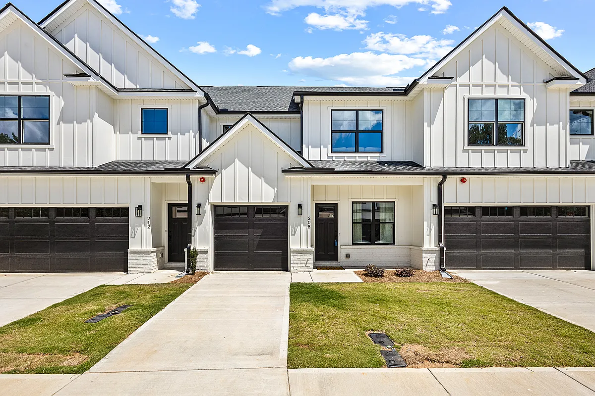 Building Photo - 229 Starr Cir