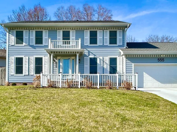 555 S 157th Avenue Cir, Omaha, NE 68118