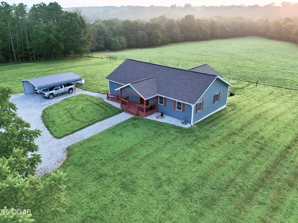 15221 Cleveland Rd, Houston, MO 65483