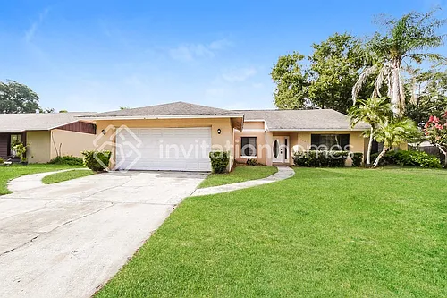 5641 Westview Dr Photo 1
