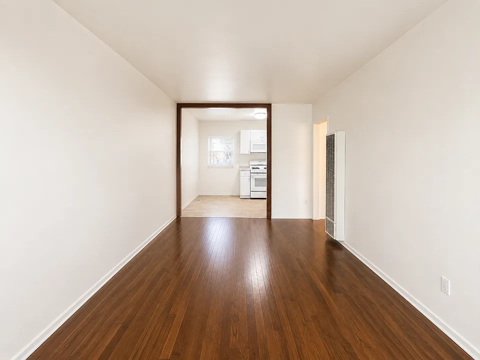 4168 Arizona St #4