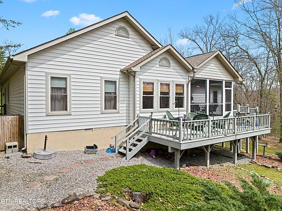 4th image of 106 Cathedral Dr