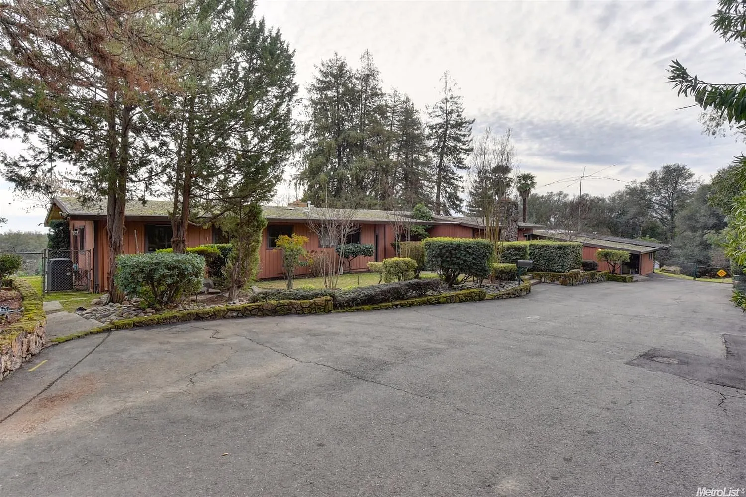 2100 Boyer Dr photo 1