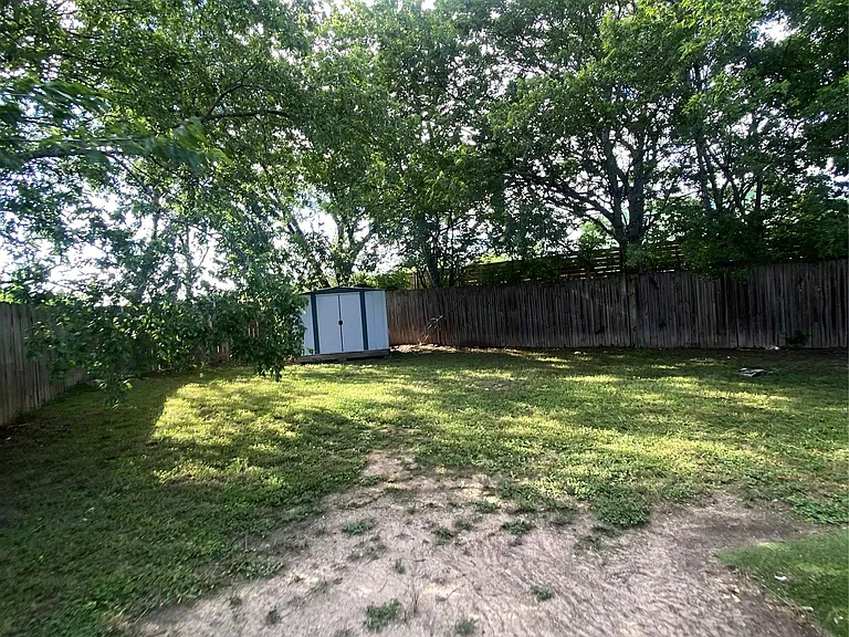 1508 No Mor Cv — Photo 33