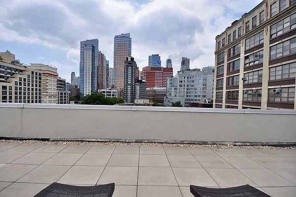 Rented by Premier Metro Realty Corp | media 13