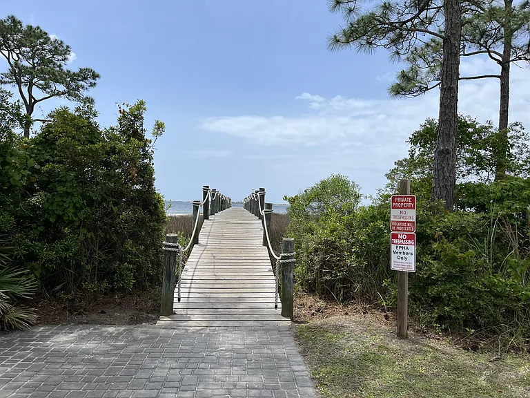 220 Wynnehaven Beach Rd — Photo 37