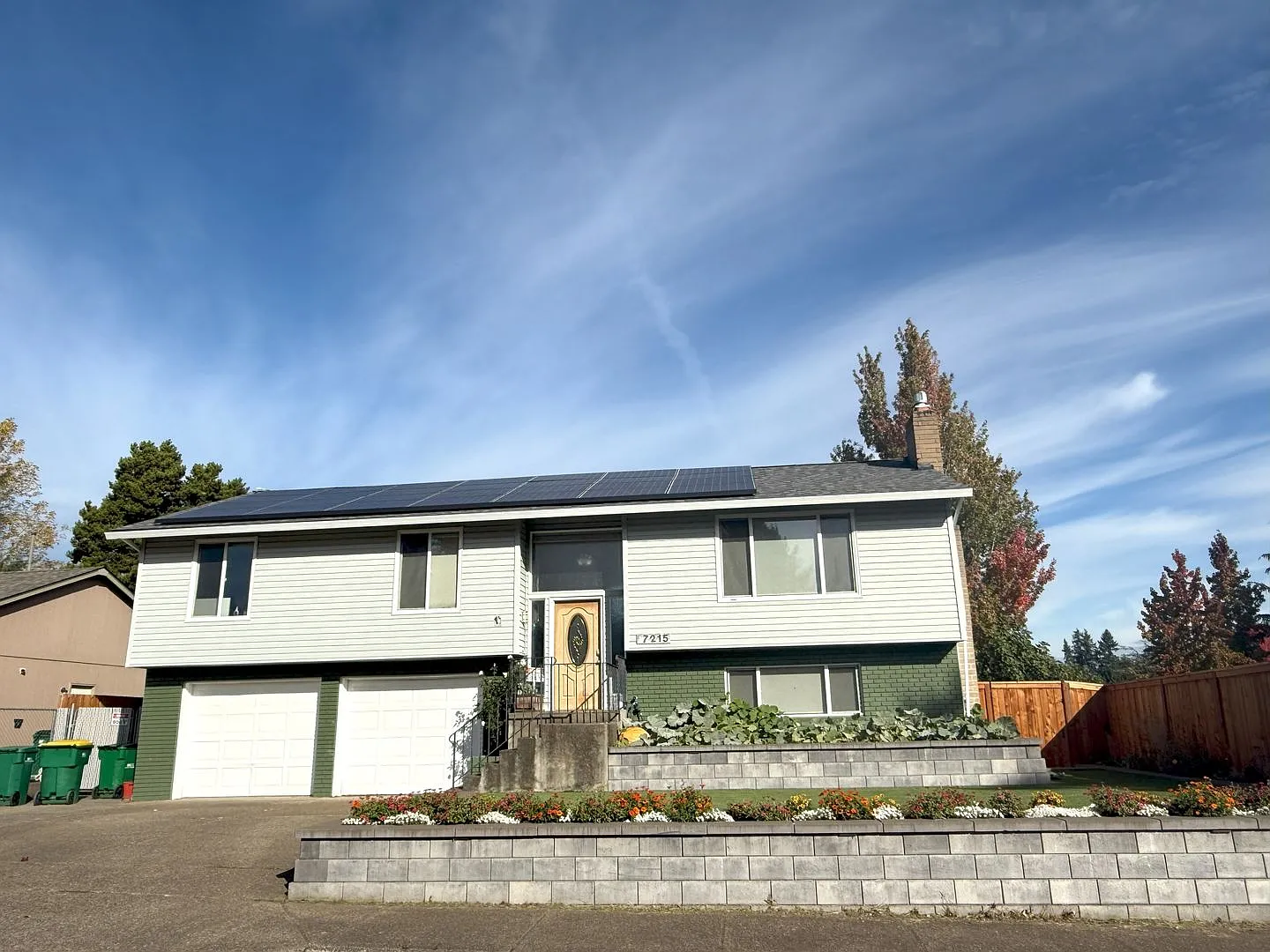 Stunning 4 BR / 3 BA West Beaverton Home with Private Oasis & Sport Court & Move In Special! — Photo 1