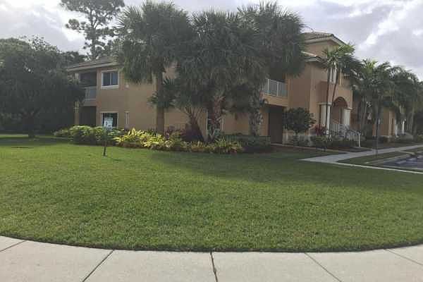 Home For Sale In Pga Village