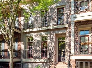 702 Creekgarden Ct, Sandy Springs, GA 30339