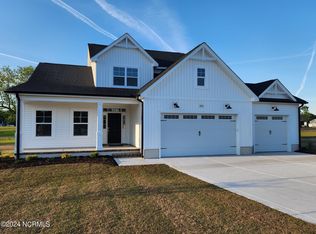2820 Palamino Way, Grimesland, NC 27837