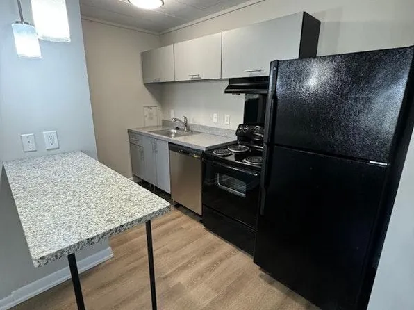 Walnut Manor Apartments