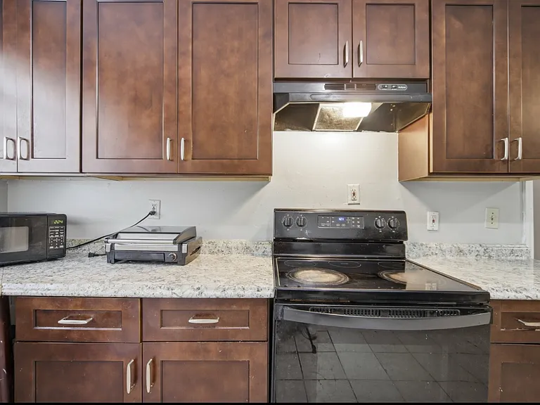 834 Drummond St SW #1 — Photo 7