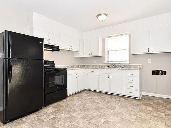 5th image of 3002 Paddington St