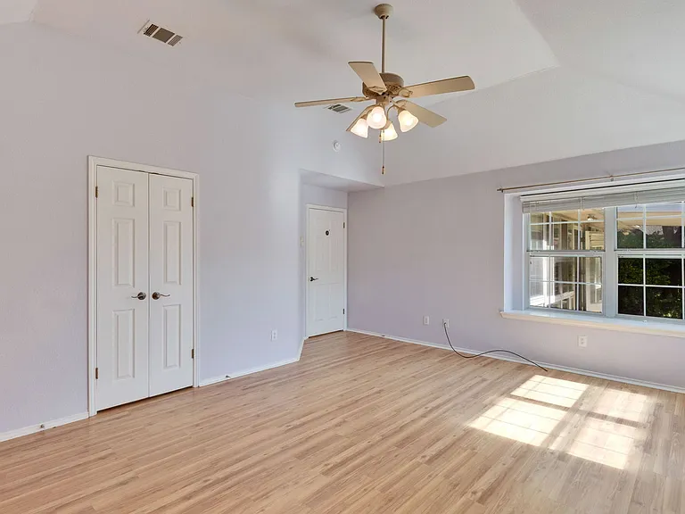 2901 Warwick Way — Photo 17