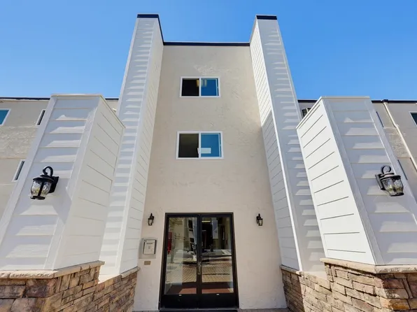3140 Midway Dr Unit A202, San Diego, CA 92110