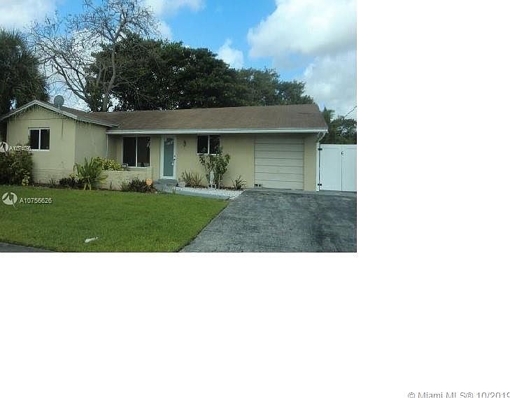 1st image of 601 NW 69th Ave