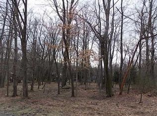 197 Sunrise Dr, Hopwood, PA 15445