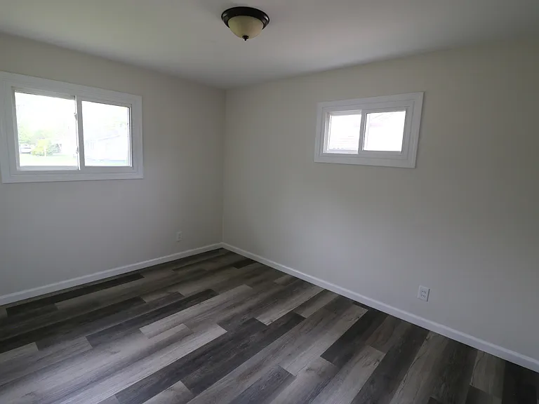 22580 Masch Ave — Photo 5
