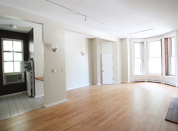 5th image of 1840 N Lincoln Ave #1