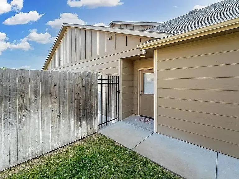 3420 E Sunflower Dr — Photo 11