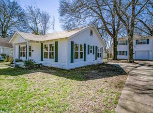 1421 Davis St, Conway, AR 72034