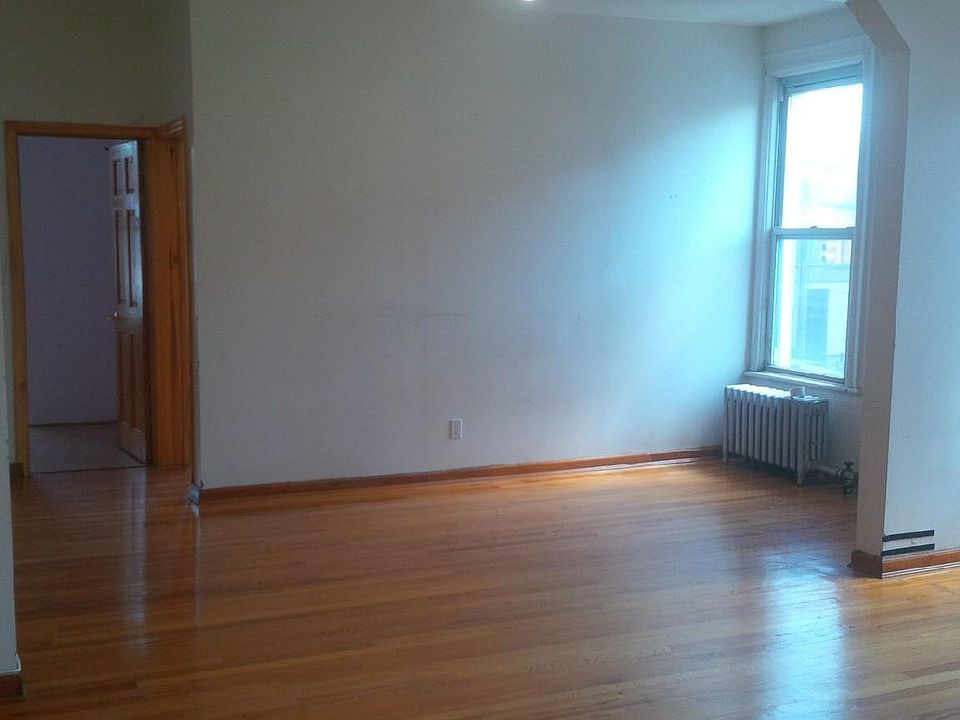 1st image of 7325 15th Ave