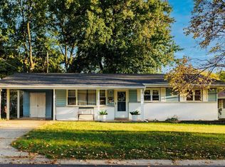 318 S Pam Ave, Saint Charles, MO 63301
