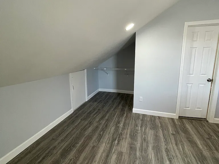 68 Jefferson Ave — Photo 4