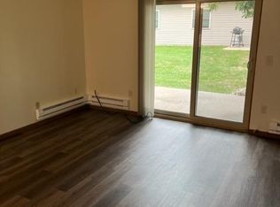 121 County Road Qq #A3, Waupaca, WI 54981
