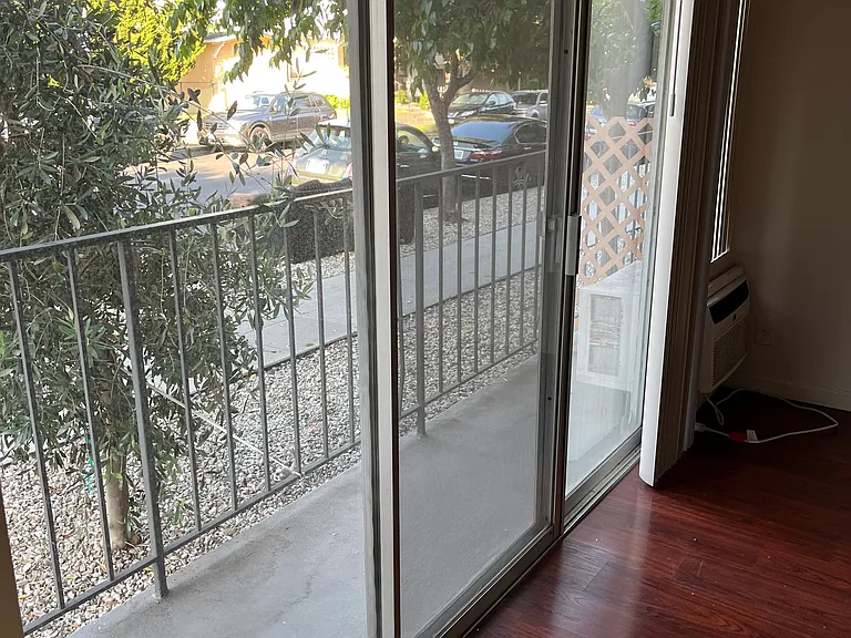 470 E Angeleno Ave — Photo 12