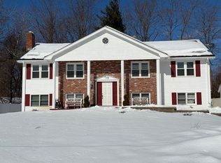 48 Rosewood Dr, Leominster, MA 01453