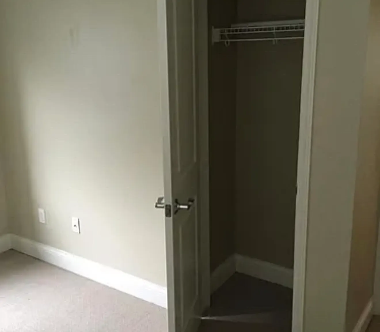 2 bed, 848 sqft, $1,650 — Photo 2