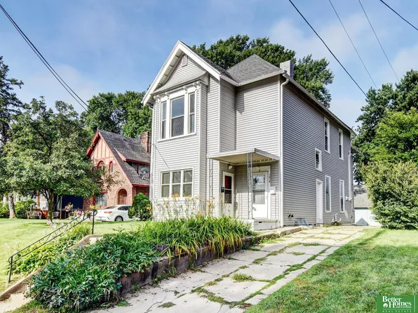 1510 S 32nd Ave, Omaha, NE 68105