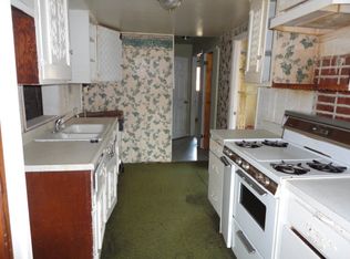 10946 E Cherokee Rd, Walkerton, IN 46574