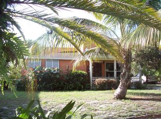 8936 SE Mars St, Hobe Sound, FL 33455