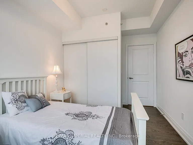 65 Speers Rd #711 — Photo 21