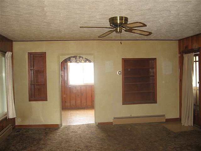 2nd image of 9609 S Olive St