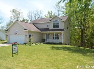 2066 52nd St SW, Wyoming, MI 49519