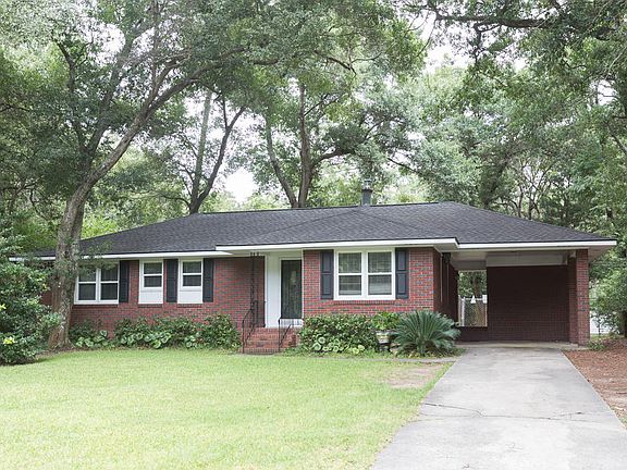 2nd image of 804 Robert E Lee Blvd