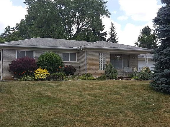 3rd image of 11049 Londonderry Dr
