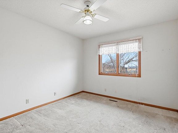 5th image of 1004 Arbor Ridge Cir