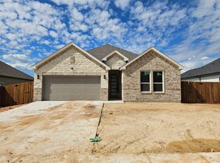 213 Rosemary Dr, Azle, TX 76020