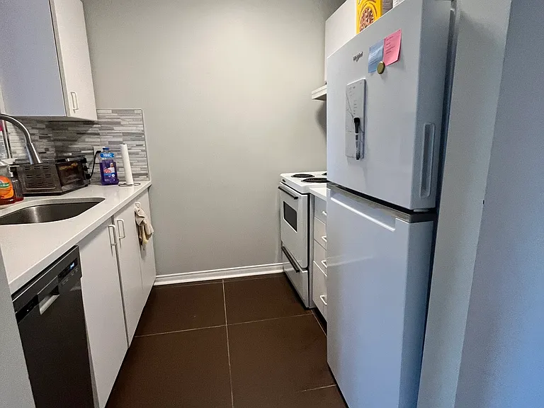 188 Waverley St #308 — Photo 11