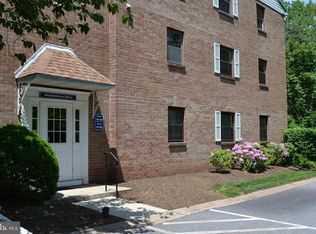 158 Woodstream Dr Building 5, Norristown, PA 19403