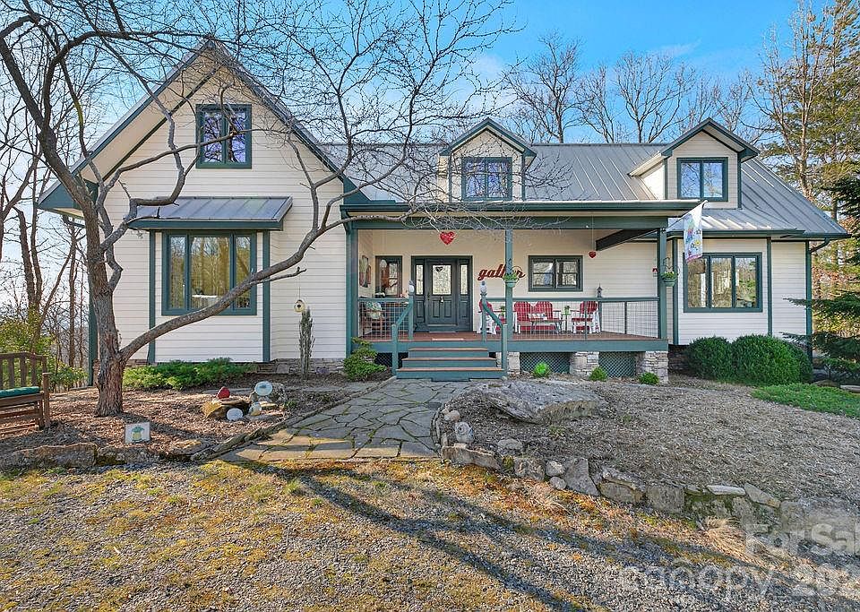 1st image of 40 Walnut Ridge Cir