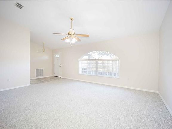 4th image of 4885 County Road 466a