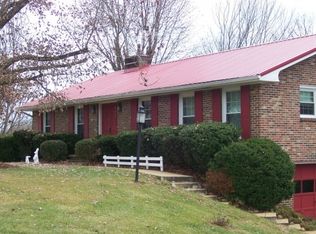 994 Carroll Creek Rd, Johnson City, TN 37601