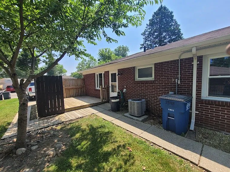 Beautiful back yard, deck and privacy fence