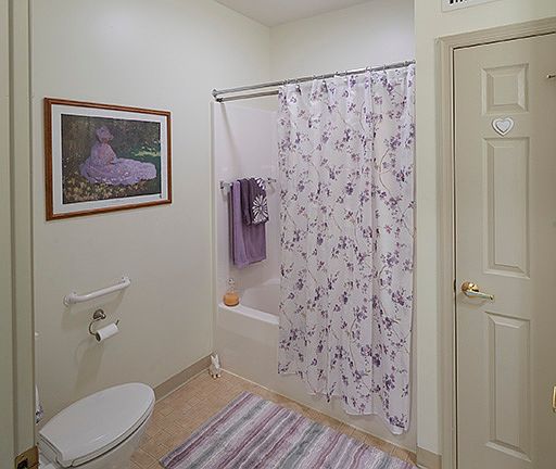5th image of 815 W Leesport Rd #12040171